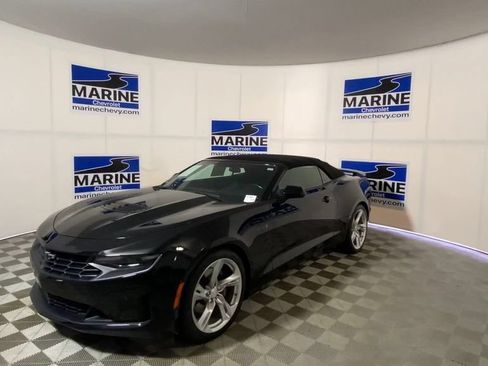 Used 2024 Chevrolet Camaro LT RWD image 6