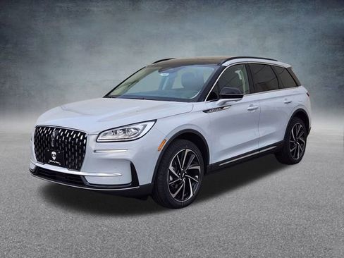 New 2026 Lincoln Corsair Reserve image 3