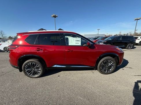 New 2026 Nissan Rogue Platinum w/ Platinum Premium Package image 4