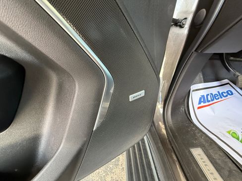 Used 2021 Chevrolet Tahoe High Country w/ Premium Package image 26