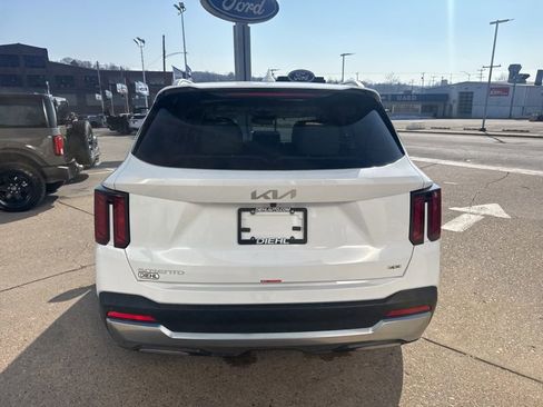 New 2026 Kia Sorento S w/ S Panoramic Sunroof Package AWD/4WD image 6