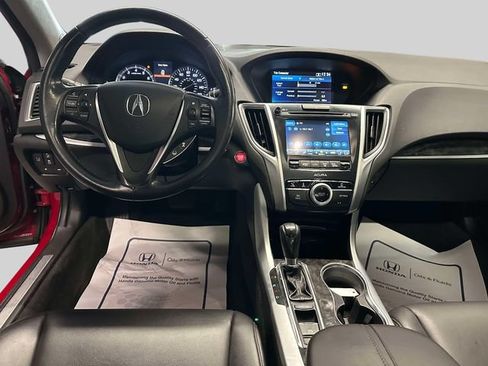 Used 2018 Acura TLX FWD image 19