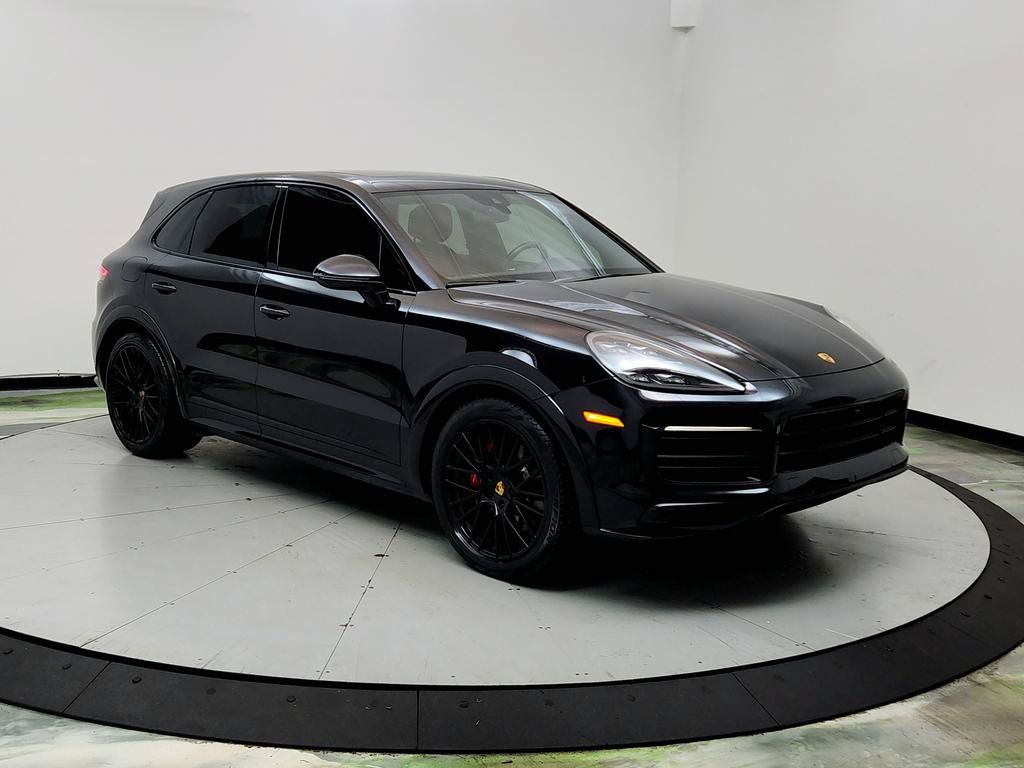 Used 2021 Porsche Cayenne GTS AWD/4WD image 2