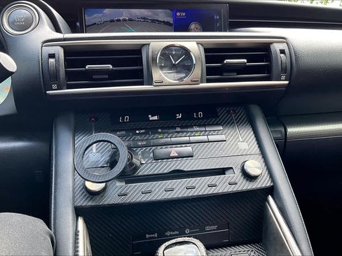Used 2017 Lexus IS 200t F Sport w/ F Sport Package RWD image 33
