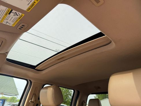 Used 2016 Ford F250 Lariat w/ Lariat Ultimate Package AWD/4WD image 16