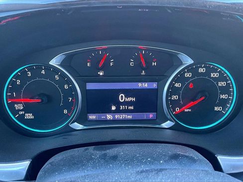 Used 2020 Chevrolet Traverse LT image 11