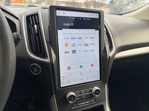 Used 2024 Ford Edge SEL w/ Convenience Package image 19