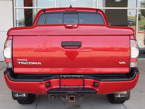 Used 2012 Toyota Tacoma 4x4 Double Cab w/ TRD Sport Pkg image 7