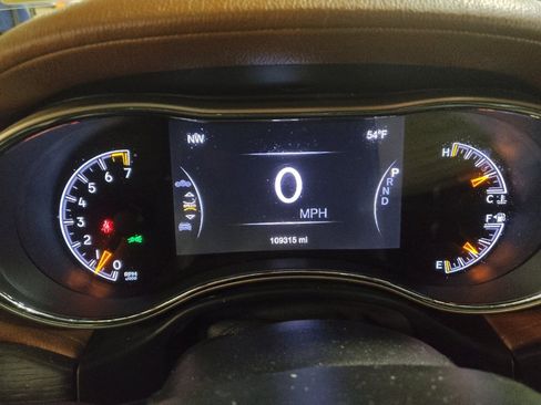 Used 2016 Jeep Grand Cherokee Summit image 23