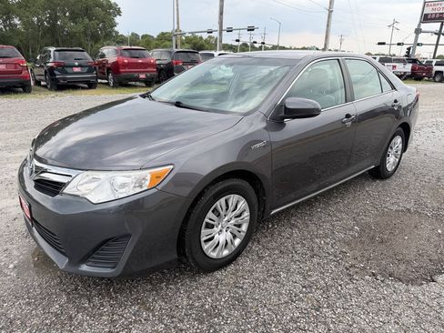 Used 2014 Toyota Camry LE FWD image 7