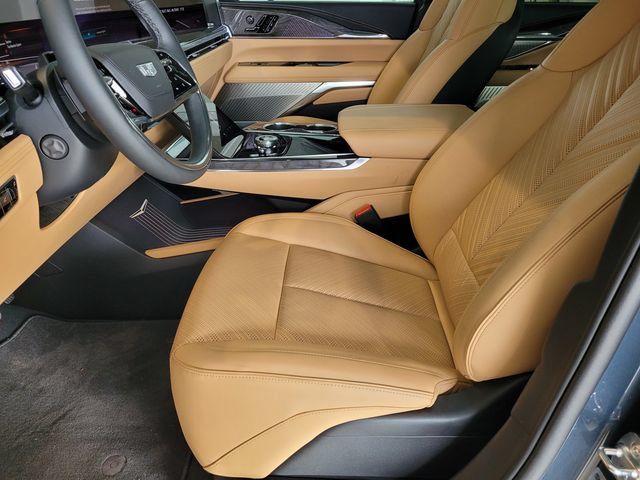 New 2025 Cadillac Escalade IQ Sport 2 w/ LPO, ONYX Package AWD/4WD image 17
