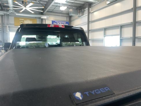 Used 2019 Chevrolet Silverado 1500 LT w/ All Star Edition AWD/4WD image 7
