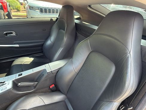 Used 2007 Chrysler Crossfire Limited RWD image 16