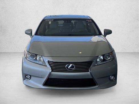 Used 2014 Lexus ES 300h w/ Luxury Package w/Bamboo Trim FWD image 7