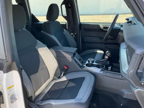 New 2025 Ford Bronco 4-Door image 45