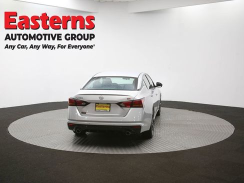 Used 2024 Nissan Altima 2.5 SR image 37