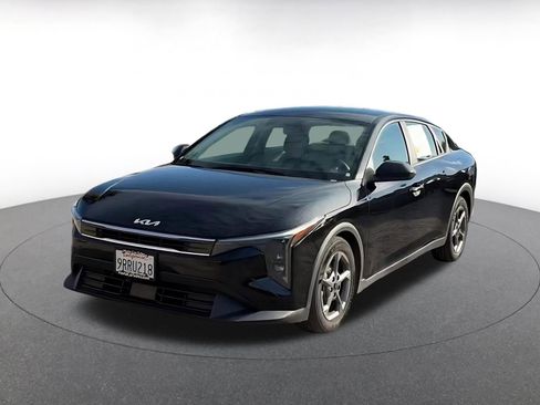 Used 2025 Kia K4 LXS image 7