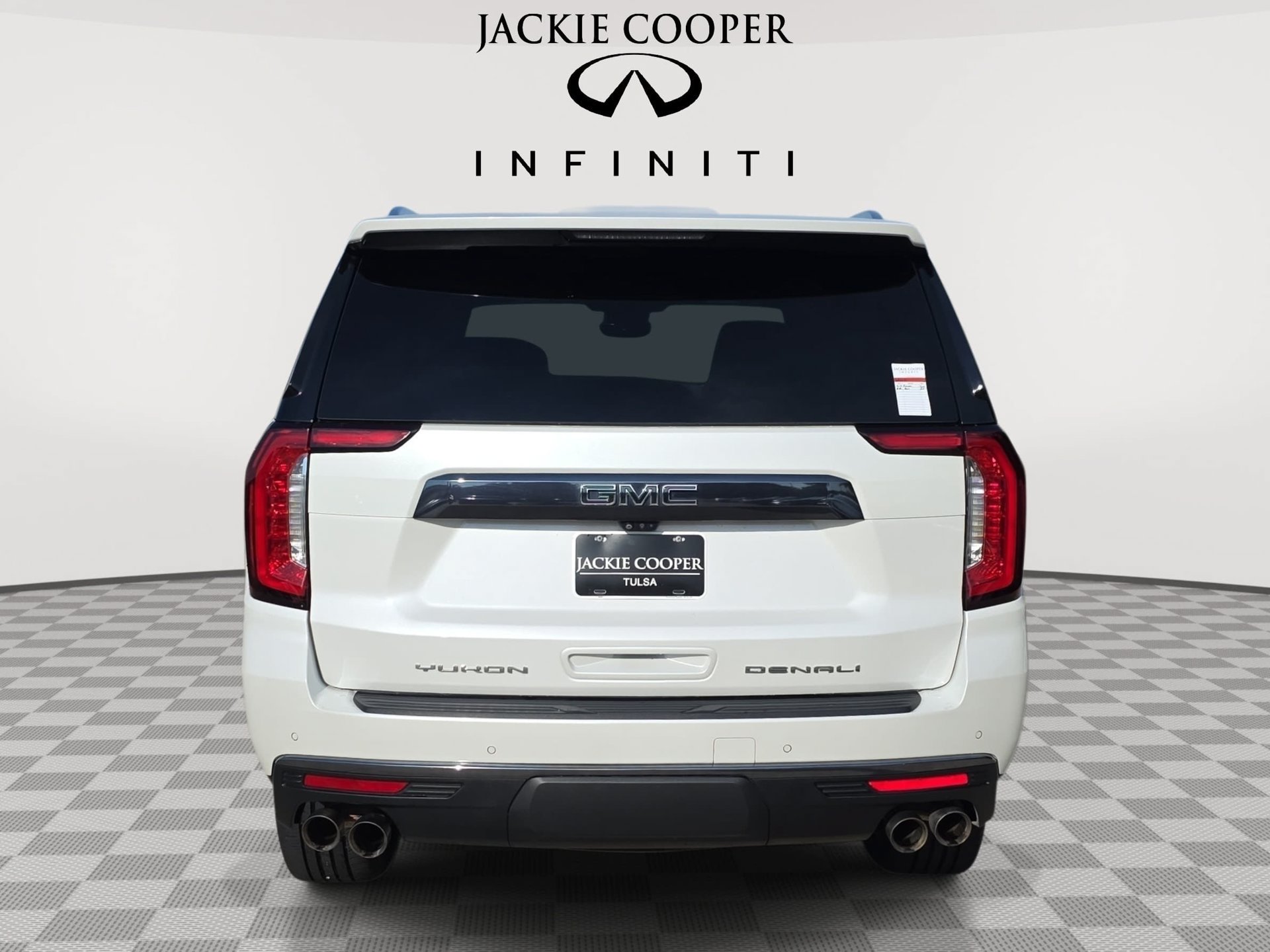 Used 2023 GMC Yukon Denali Ultimate AWD/4WD image 6