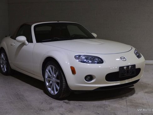 Used 2006 MAZDA MX-5 Miata Grand Touring image 17