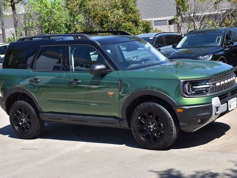Certified 2025 Ford Bronco Sport Badlands image 5