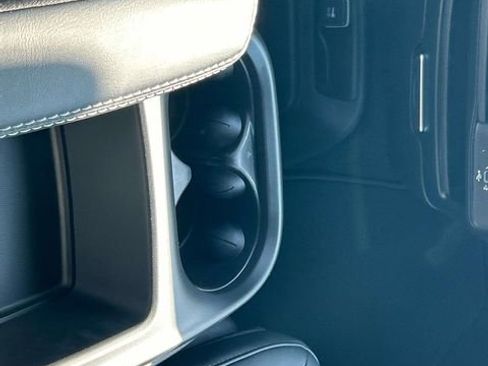 New 2026 Chrysler Voyager LX FWD image 17