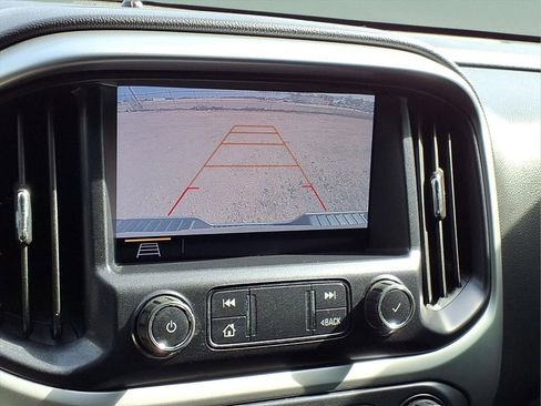 Used 2019 Chevrolet Colorado LT image 12