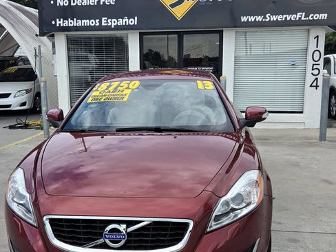 Used 2013 Volvo C70 T5 FWD image 2