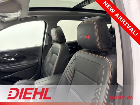 Used 2023 GMC Terrain AT4 w/ Infotainment Package II image 18