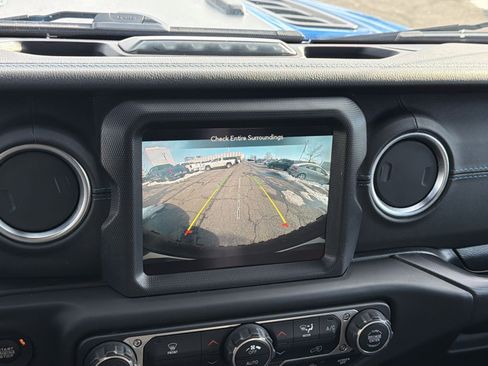 Used 2021 Jeep Wrangler Unlimited Rubicon 4xe w/ Steel Bumper Group image 19