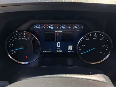 Used 2024 Ford Expedition XLT image 18