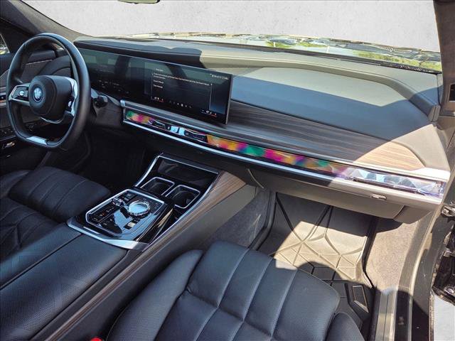 Certified 2025 BMW i7 xDrive60 AWD/4WD image 30