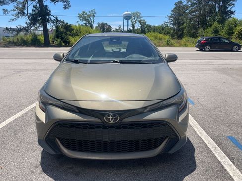 Used 2020 Toyota Corolla SE FWD image 2