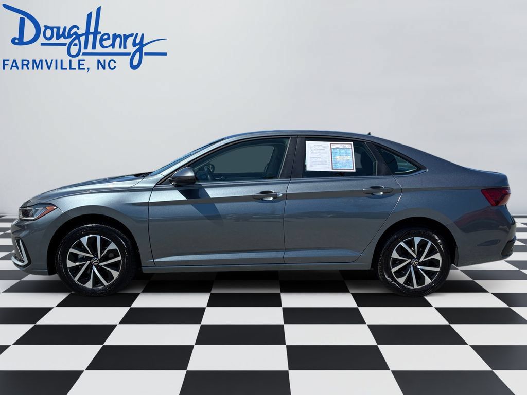 Used 2025 Volkswagen Jetta S FWD image 2