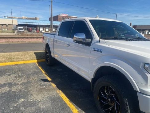 Used 2018 Ford F150 Platinum w/ Technology Package image 3