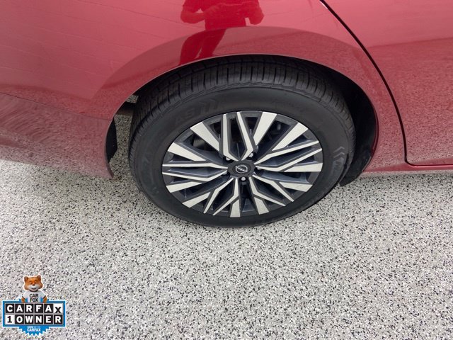 Used 2025 Nissan Altima 2.5 SV FWD image 13