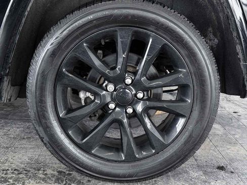 Used 2021 Jeep Grand Cherokee Laredo X image 36