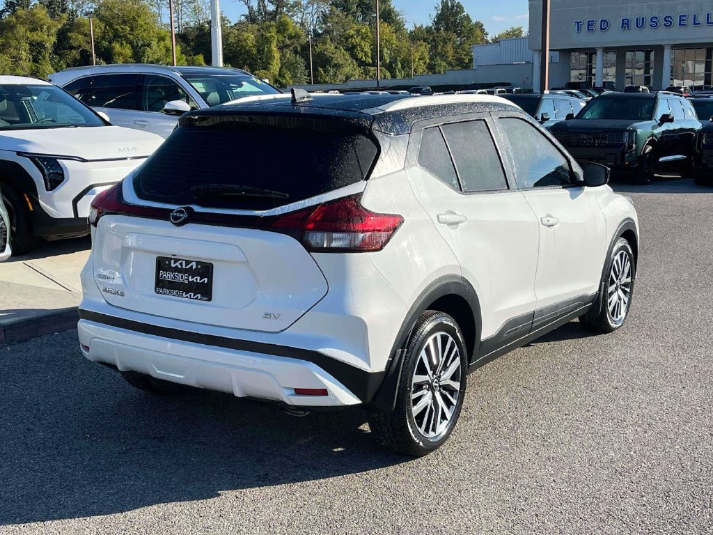 Used 2024 Nissan Kicks SV FWD image 24