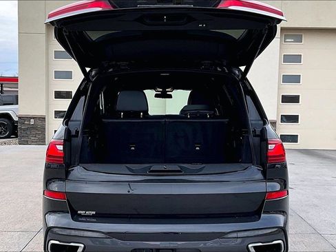 Used 2019 BMW X7 xDrive50i w/ M Sport Package image 38