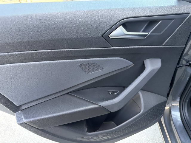 New 2026 Volkswagen Jetta SE FWD image 9