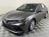 Used 2020 Toyota Camry LE image 2