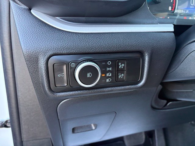 Used 2023 Ford Explorer XLT w/ Equipment Group 202A AWD/4WD image 27