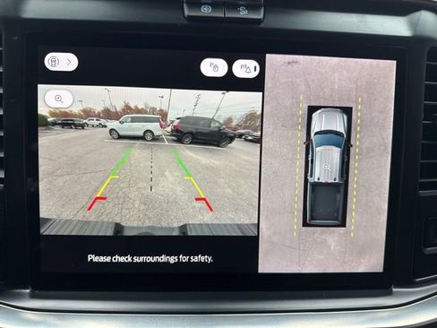 Used 2025 Ford F250 King Ranch w/ FX4 Off-Road Package image 24