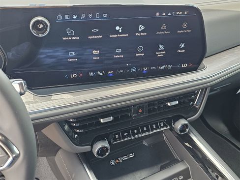 New 2025 Chevrolet Suburban Premier w/ Sun And Tow Package image 11