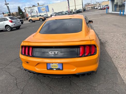 Used 2018 Ford Mustang GT RWD image 10