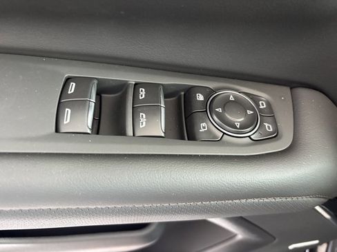 New 2026 Chevrolet Suburban High Country image 24