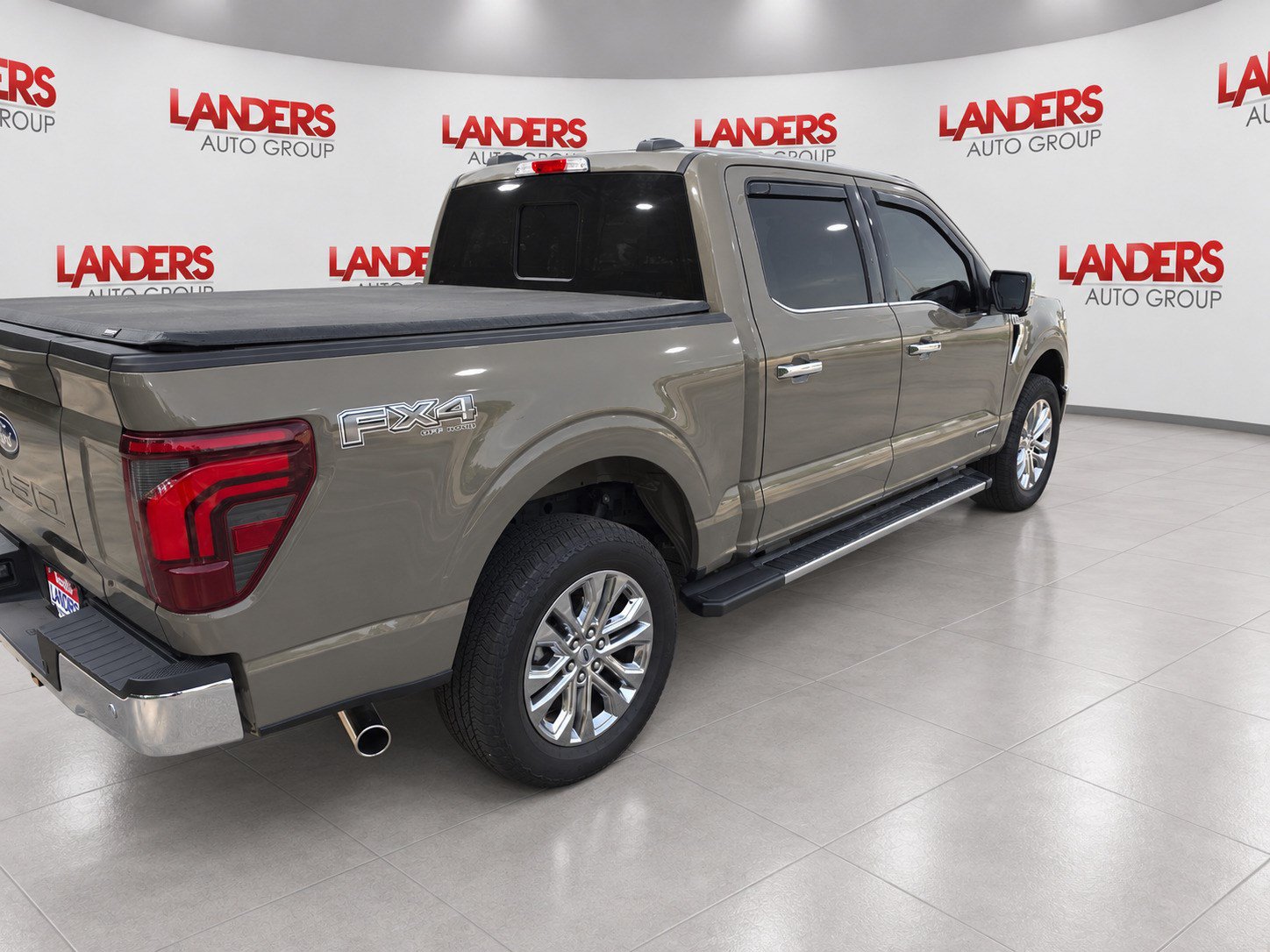 Used 2025 Ford F150 Lariat w/ Equipment Group 501A Mid AWD/4WD image 4
