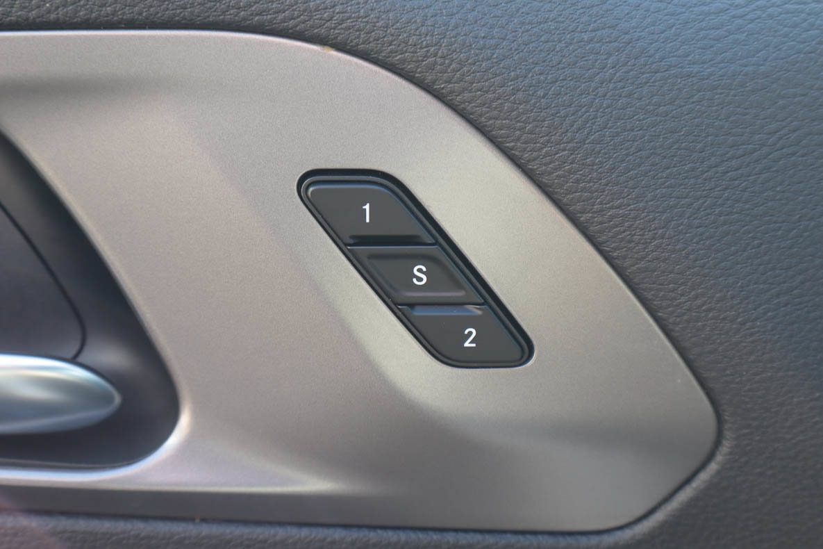 Used 2026 Chrysler Pacifica Select FWD image 15