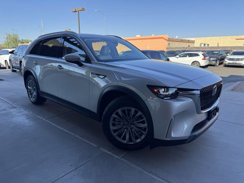 Used 2024 MAZDA CX-90 Plug-In Hybrid w/ Preferred image 6