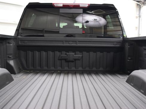 Used 2024 Chevrolet Silverado 2500 LTZ w/ LTZ Convenience Package AWD/4WD image 27
