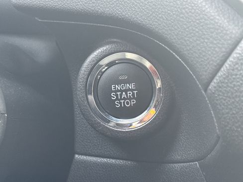 Used 2023 Subaru Ascent Premium w/ Convenience Package image 31